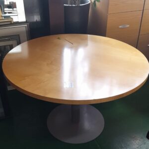 1200 Diameter Round Table Maple Veneer