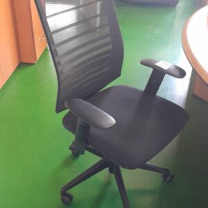 Mesh Back Operators Chairs Black