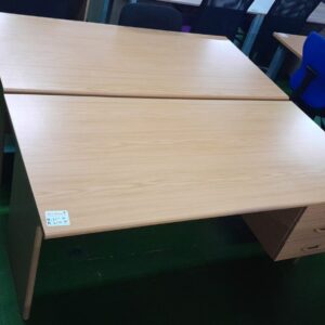 1600mm x 800mm Straight Desk With 3Drawer Attachable Pedestal Oak Melamine