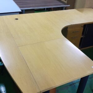 2000mm x 2700mm L Shaped Desk With Pedenza Maple Veneer ( Marked Down )