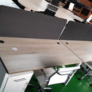 3200mm x 1600mm 4 Way Cluster Unit With Pedestals